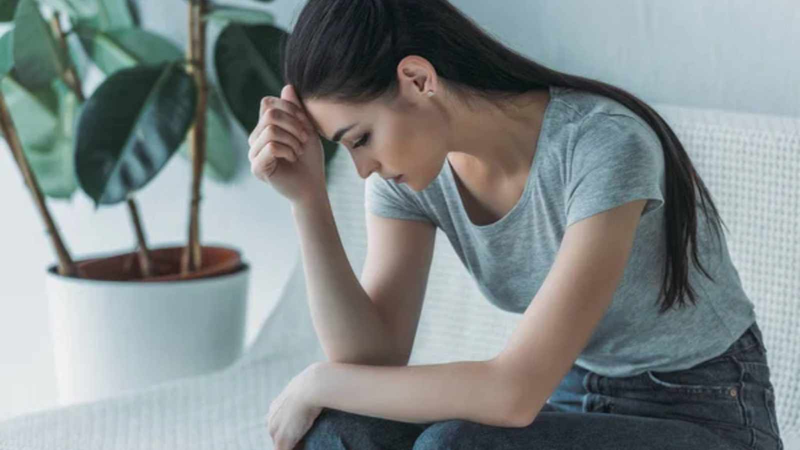 13 Subtle Signs of High-Functioning Depression You Might Be Overlooking
