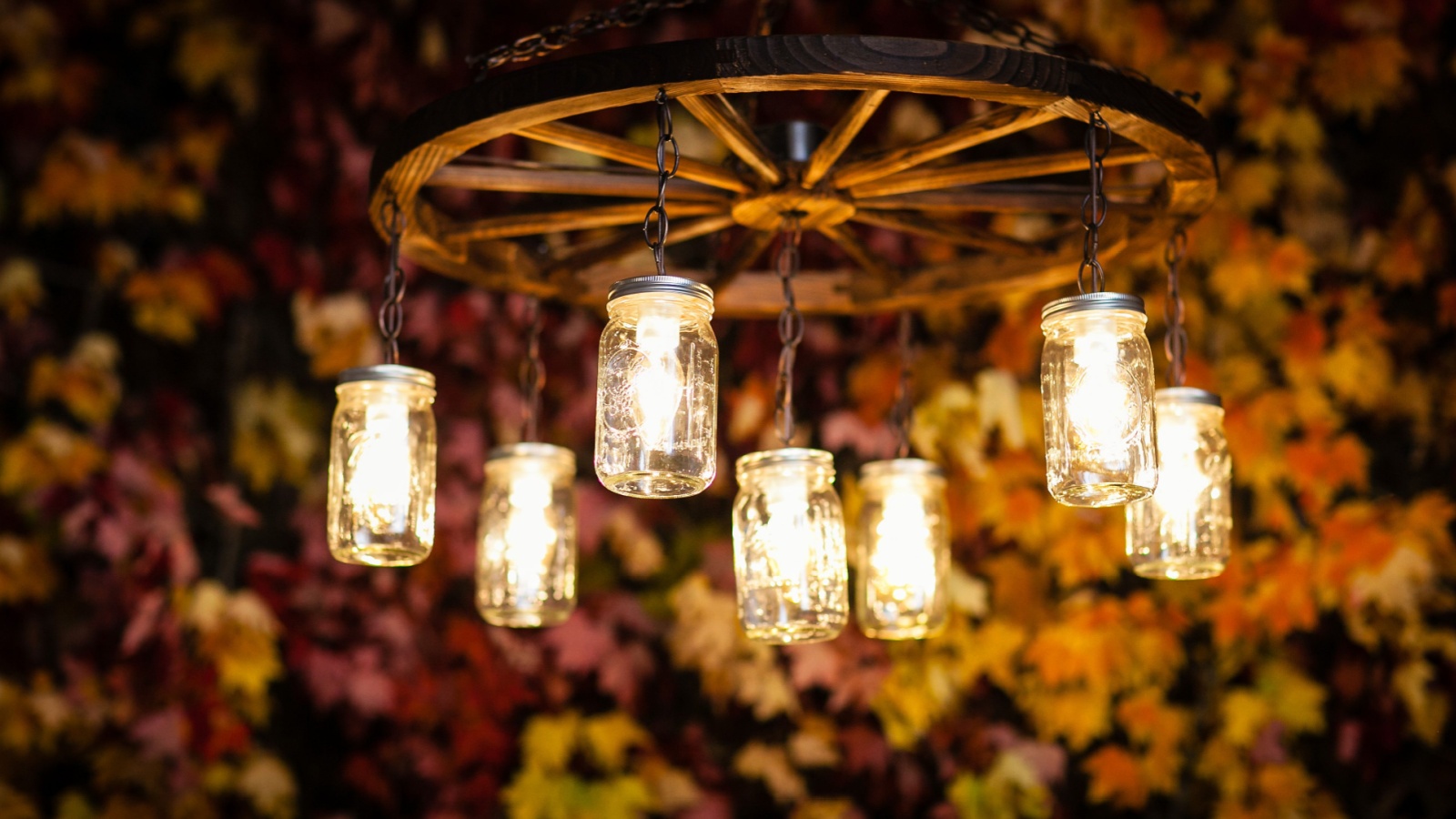 15 Clever Ways to Reuse Old Glass Jars in Your House