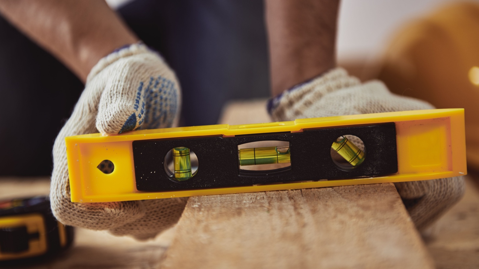 10 Tools You Should Have in Your Home At All Times