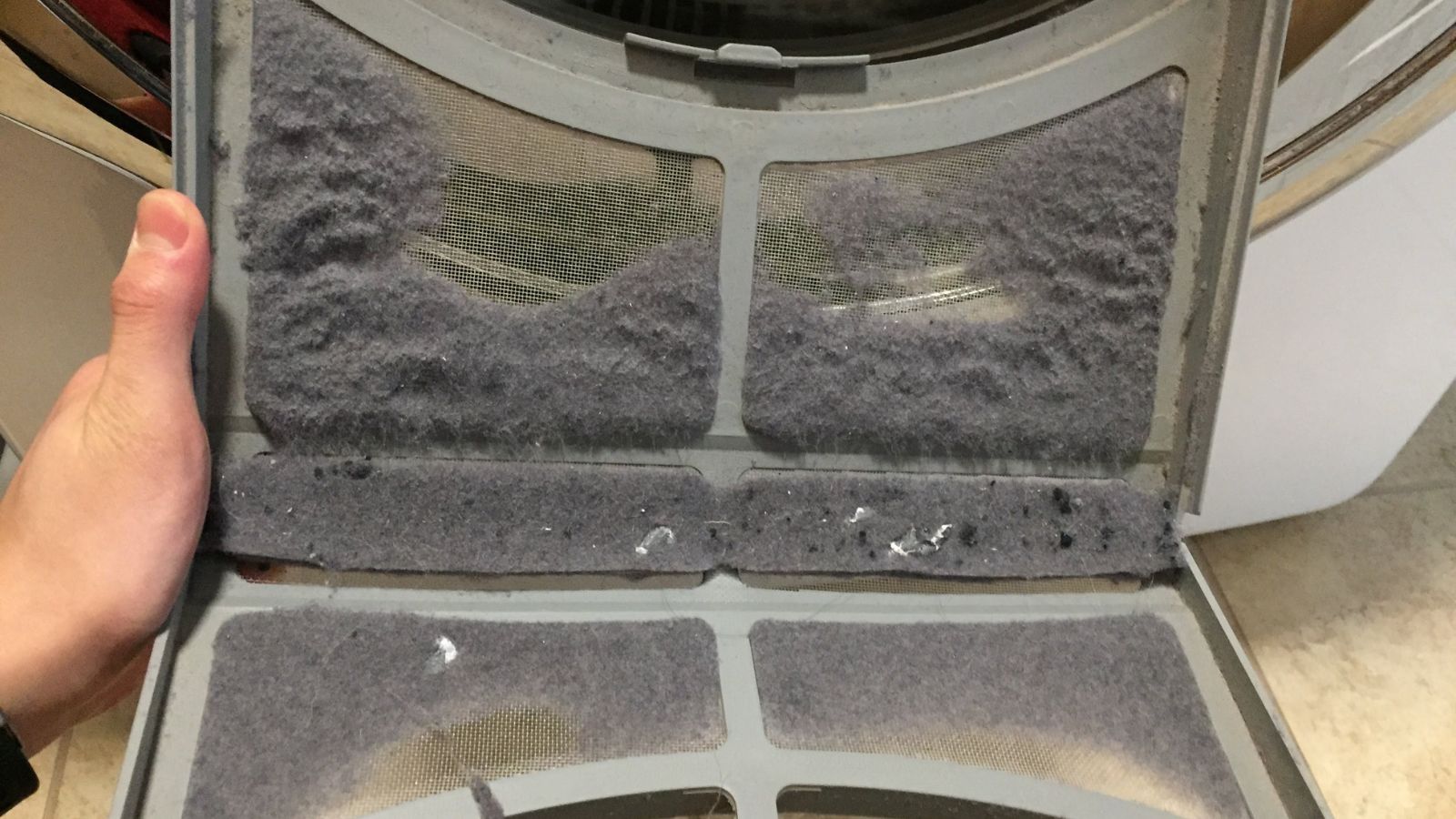 12 Brilliant Uses for Dryer Lint You’ve Never Considered