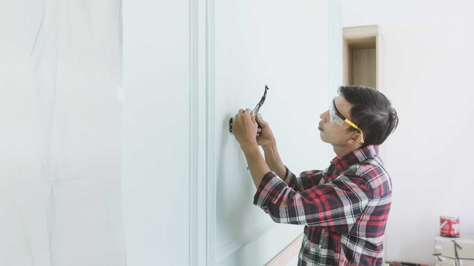 Things That Instantly Turn Off Homebuyers When They Notice It in Your Home