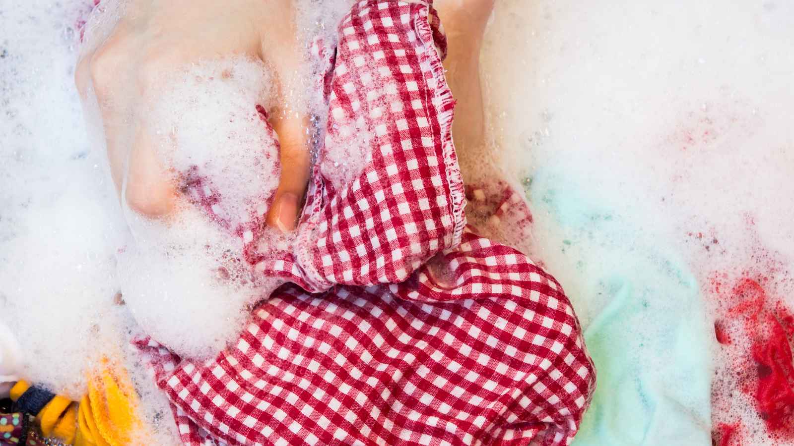 12 Items You Should Always Wash in Hot Water To Get Them Clean