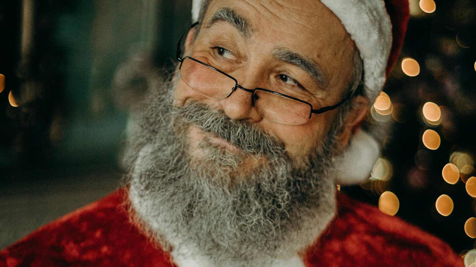 Say Goodbye to These 15 Old-School Christmas Decor Trends in 2024