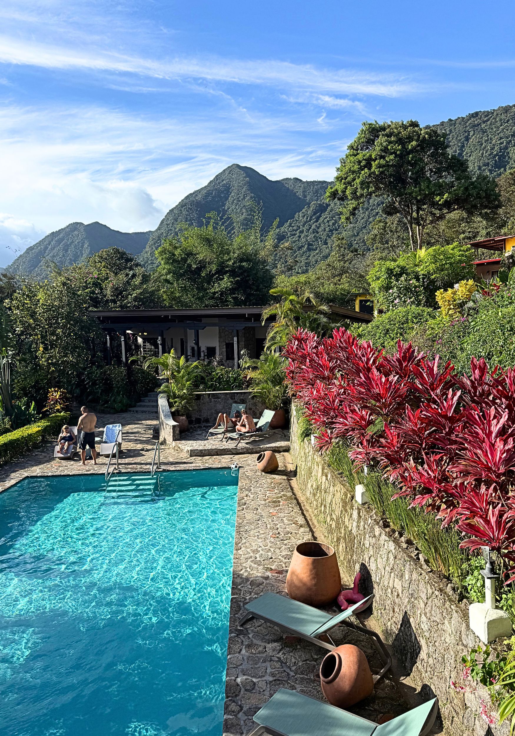 panama frog inn